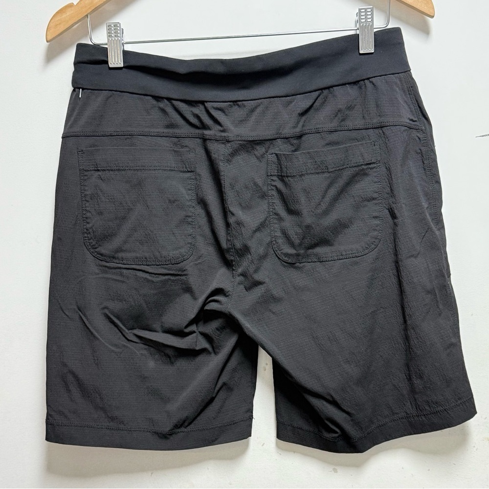Athleta Women's Black Bermudas - Picture 3 of 8